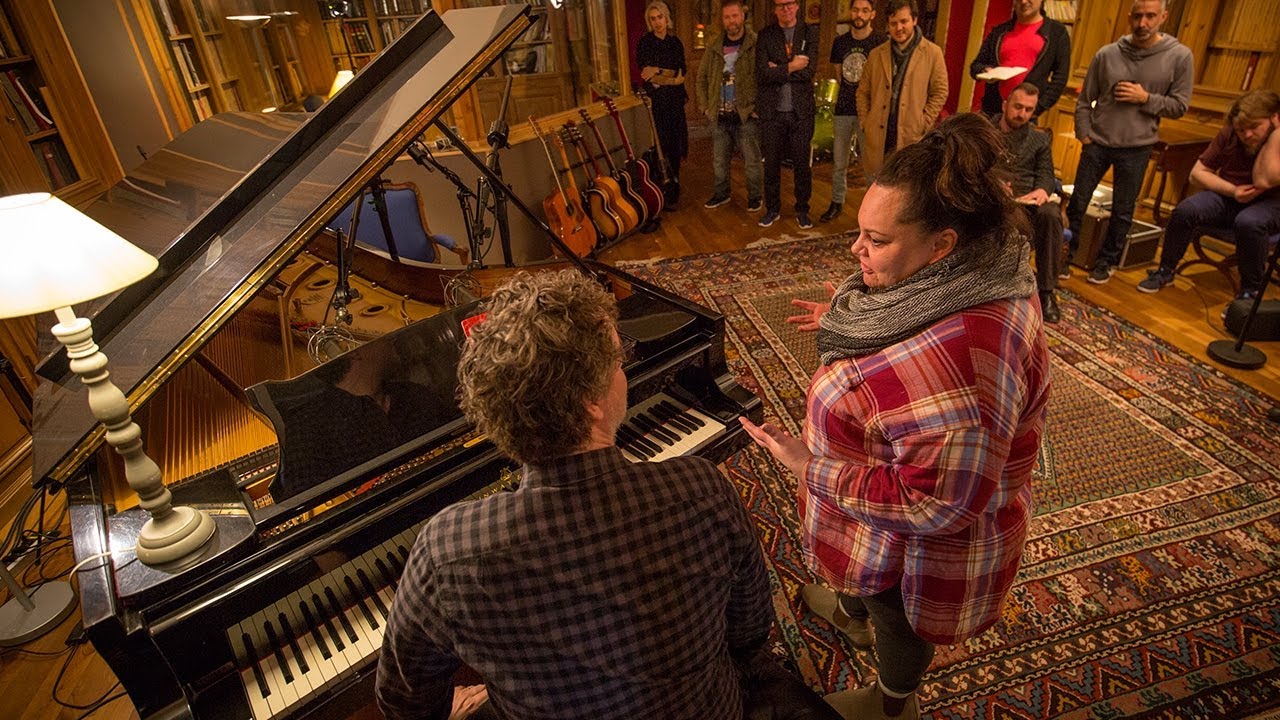 Greg Wells -Keala Settle "Hands Tied" Producing A Track 1 TUTORIAL