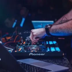 Ableton Sending Your Music Off To Record Labels TUTORIAL