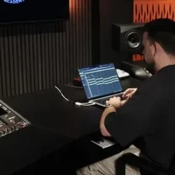 Tomorrowland Academy How to make Techno TUTORIAL